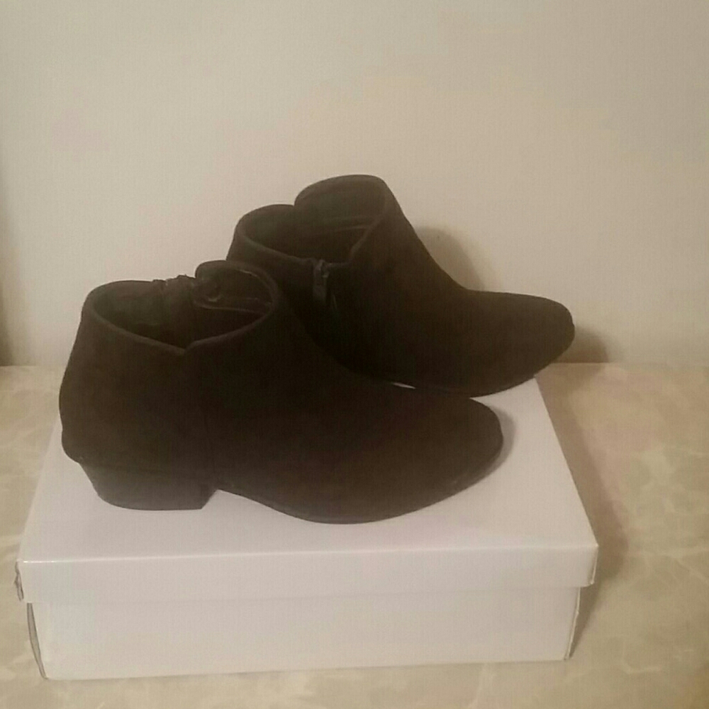Chocolate Boots by Boston Design Studio